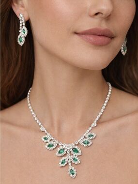 Elegant Crystal and Green Necklace and Earring Set